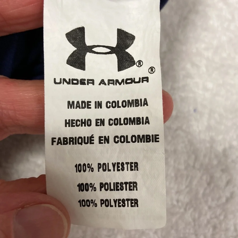 Underarmour heatgear navy blue shortsleeve tee size 4t